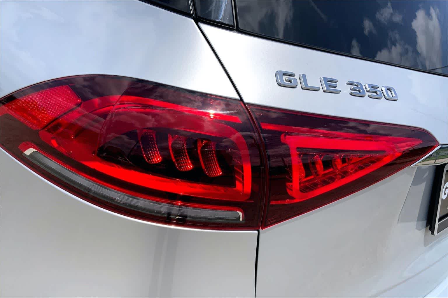 Used 2021 Iridium Silver Metallic Mercedes-Benz GLE 350 image 29