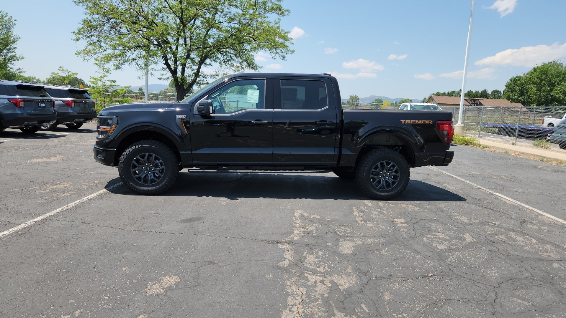 New 2026 Agate Black Metallic Ford Tremor image 4