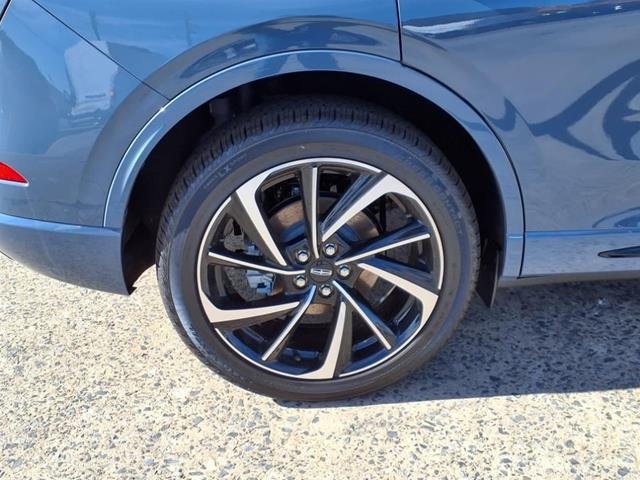 New 2024 Whisper Blue Lincoln Grand Touring image 24