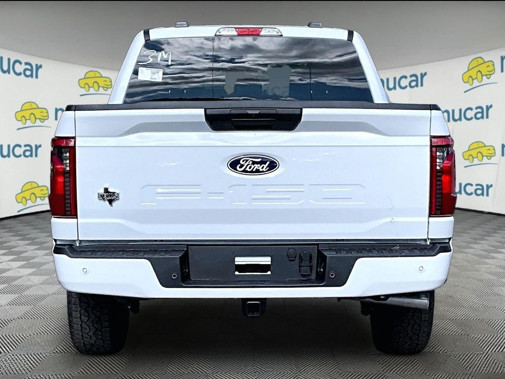 New 2026 Oxford White Ford XLT image 5