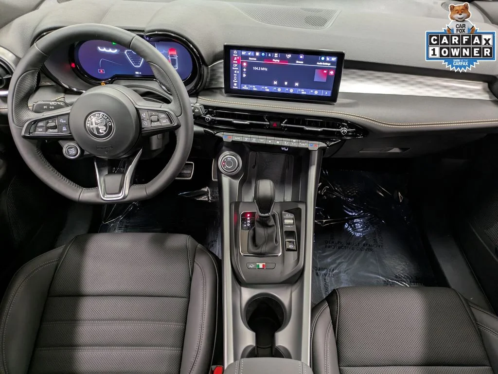 Used 2026  Alfa Romeo  image 24