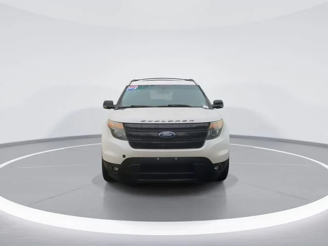 Used 2014 White Ford Sport image 3
