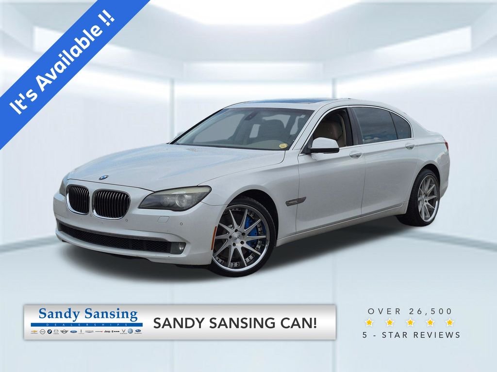 Used 2009 White BMW 750Li image 1