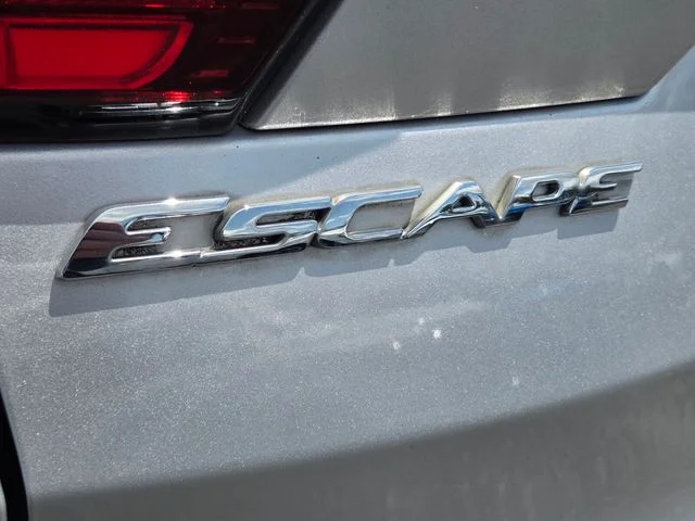 Certified Used 2019 Ingot Silver Ford SE image 14