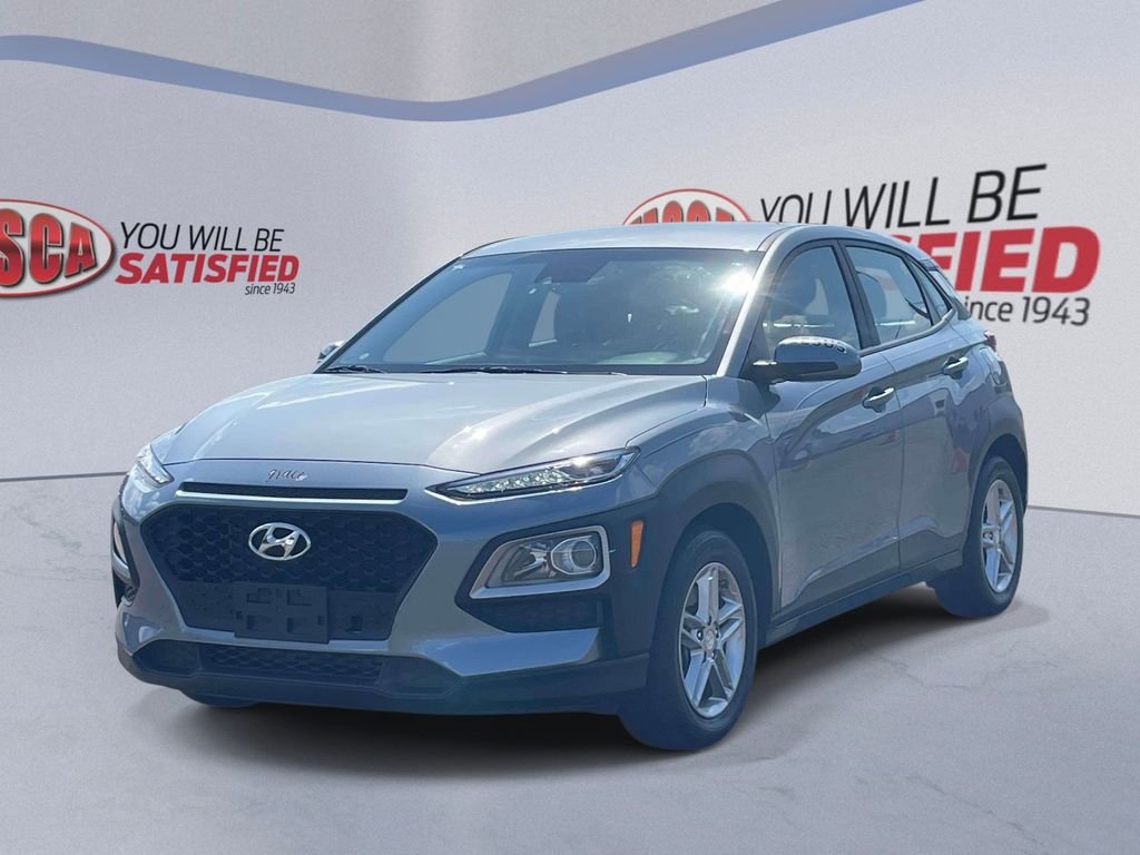 Used 2020 Silver Hyundai SE image 4