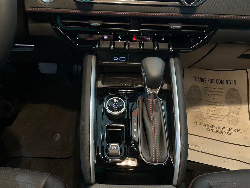 2026 Chevrolet Colorado Z71 - Photo 21