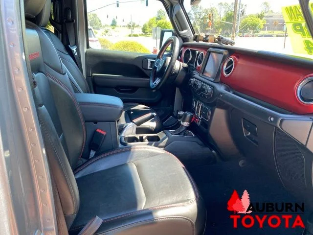 Used 2021 Silver Jeep Rubicon image 15