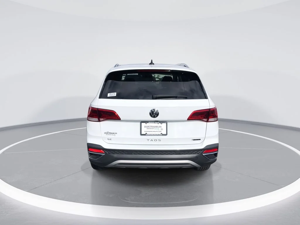 Used 2024 White Volkswagen 1.5T SE image 7