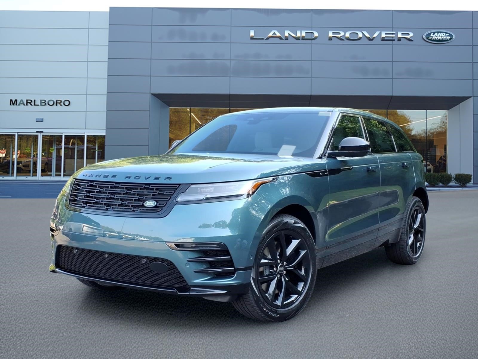 New 2026 Giola Green Land Rover P250 Base image 1