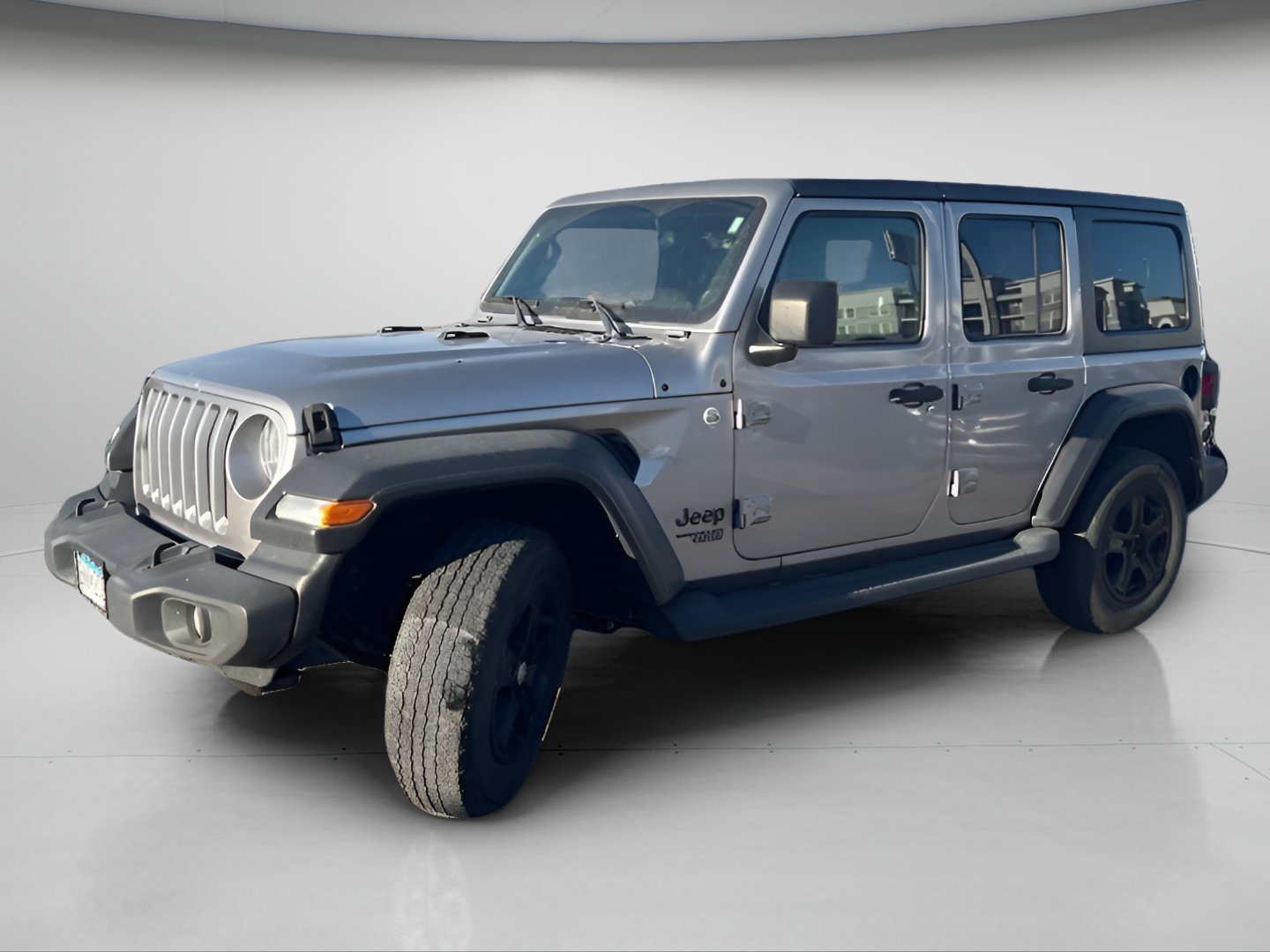 Used 2018 Billet Silver Metallic Clearcoat Jeep Unlimited Sport S image 12