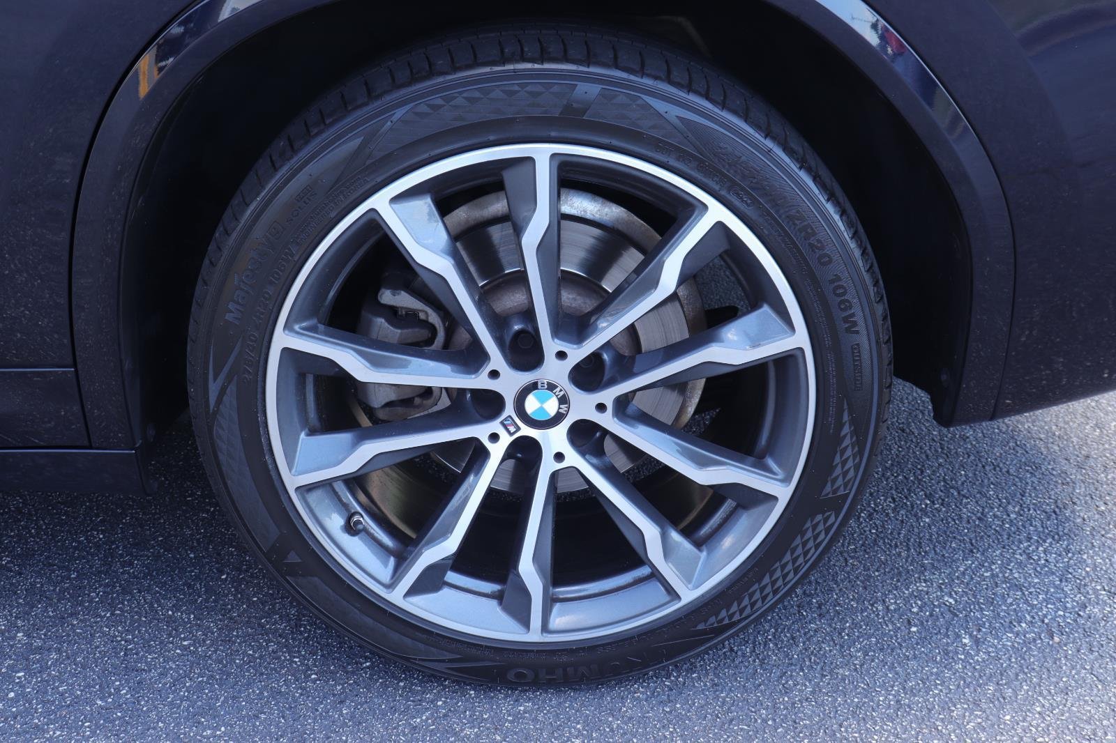 Used 2022 Carbon Black Metallic BMW xDrive30i image 42