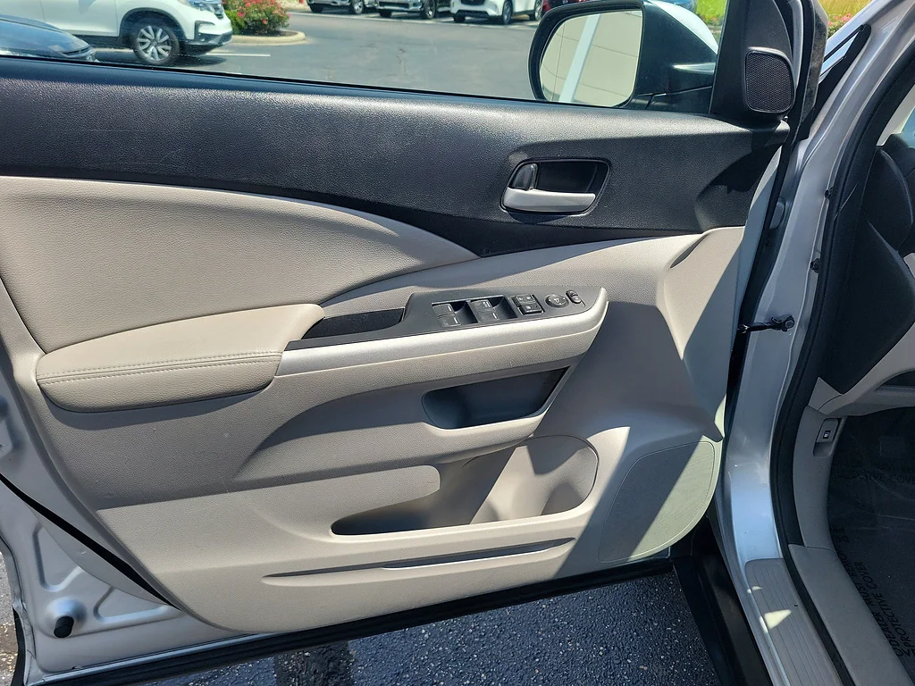 Used 2014 Alabaster Silver Metallic Honda EX-L image 17