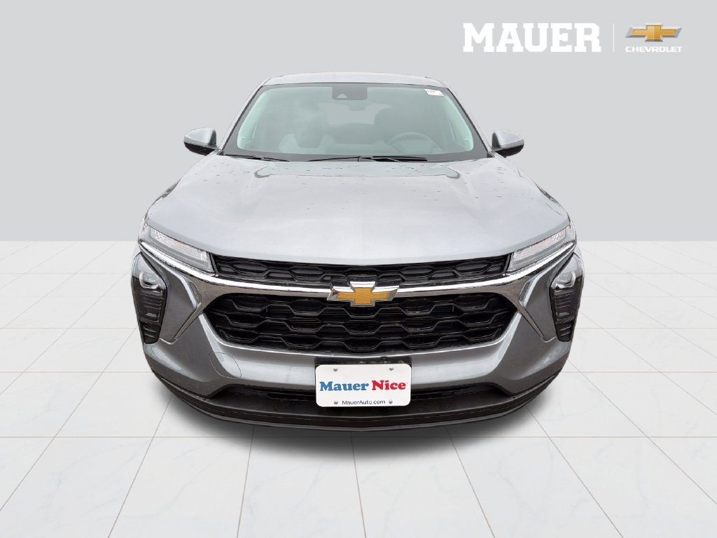 2026 Chevrolet Trax LS - Photo 9
