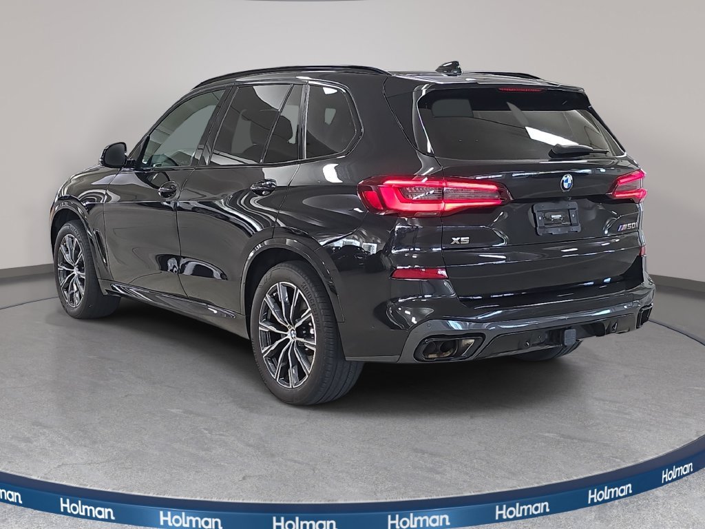 Certified Used 2023 Black Sapphire Metallic BMW M50i image 9