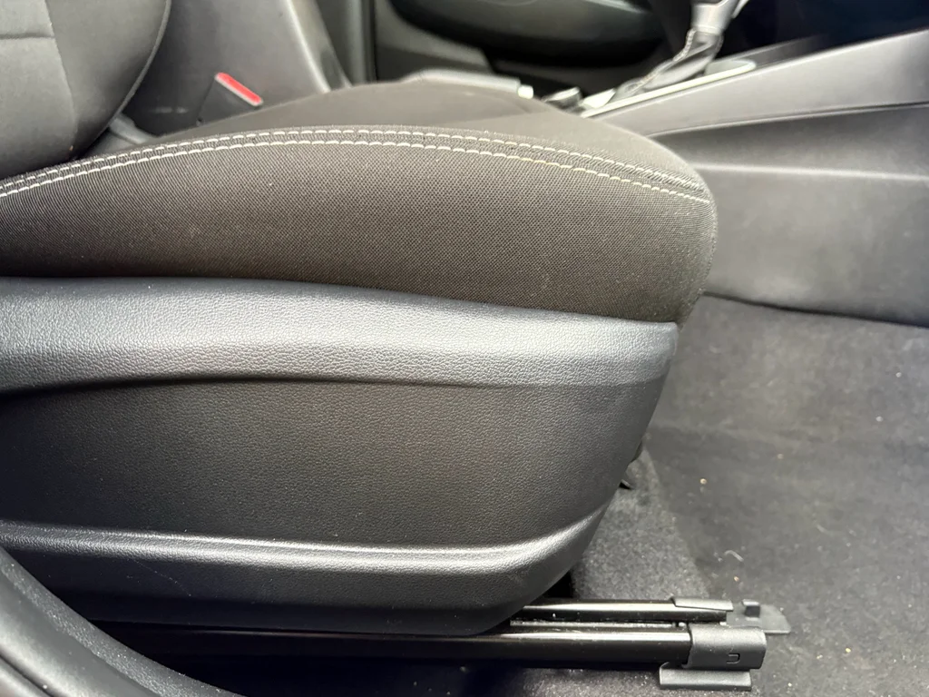 Used 2025 Shimmering Silver Hyundai SEL image 28