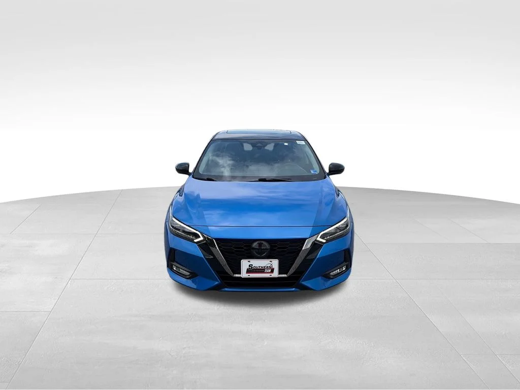 Used 2022 Blue Nissan SR image 9