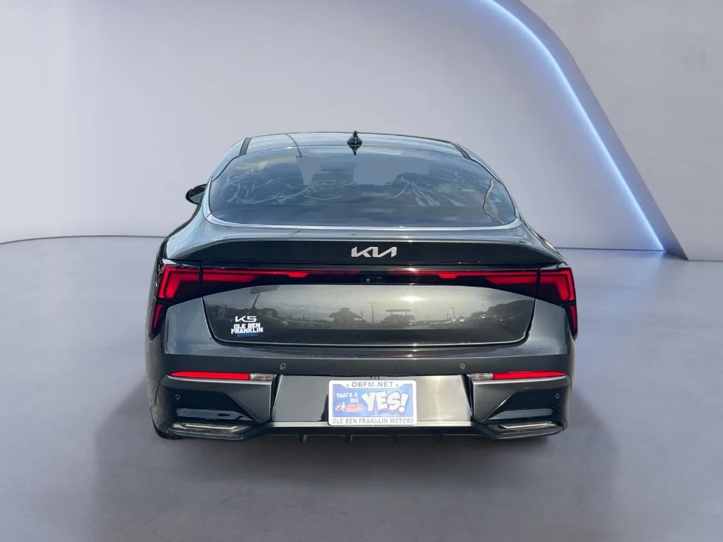 Used 2025 Interstellar Gray Kia LXS image 17