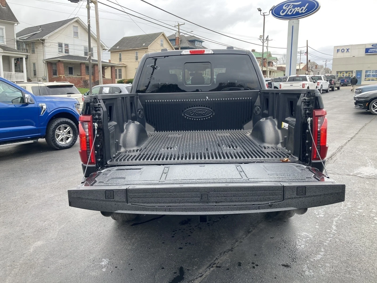 New 2026 Agate Black Metallic Ford XLT image 6