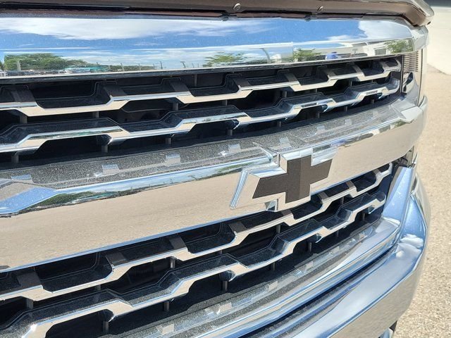 Used 2018 Black Chevrolet LTZ image 13