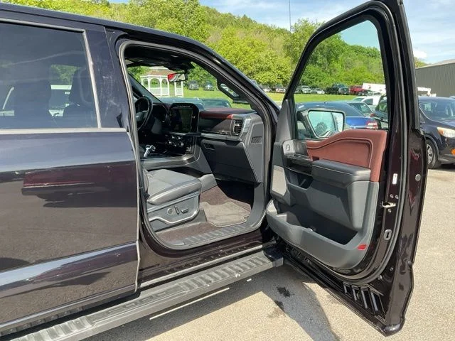 Used 2021 Black Ford Lariat image 42