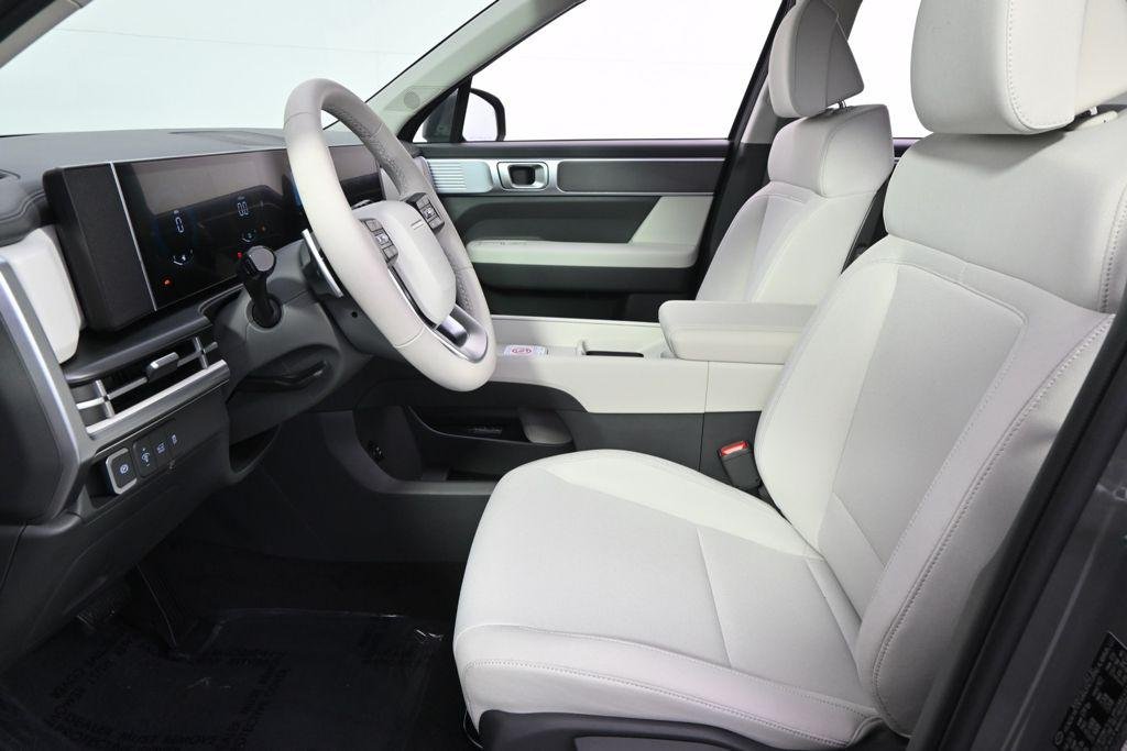 New 2026 Gray Hyundai SE image 13