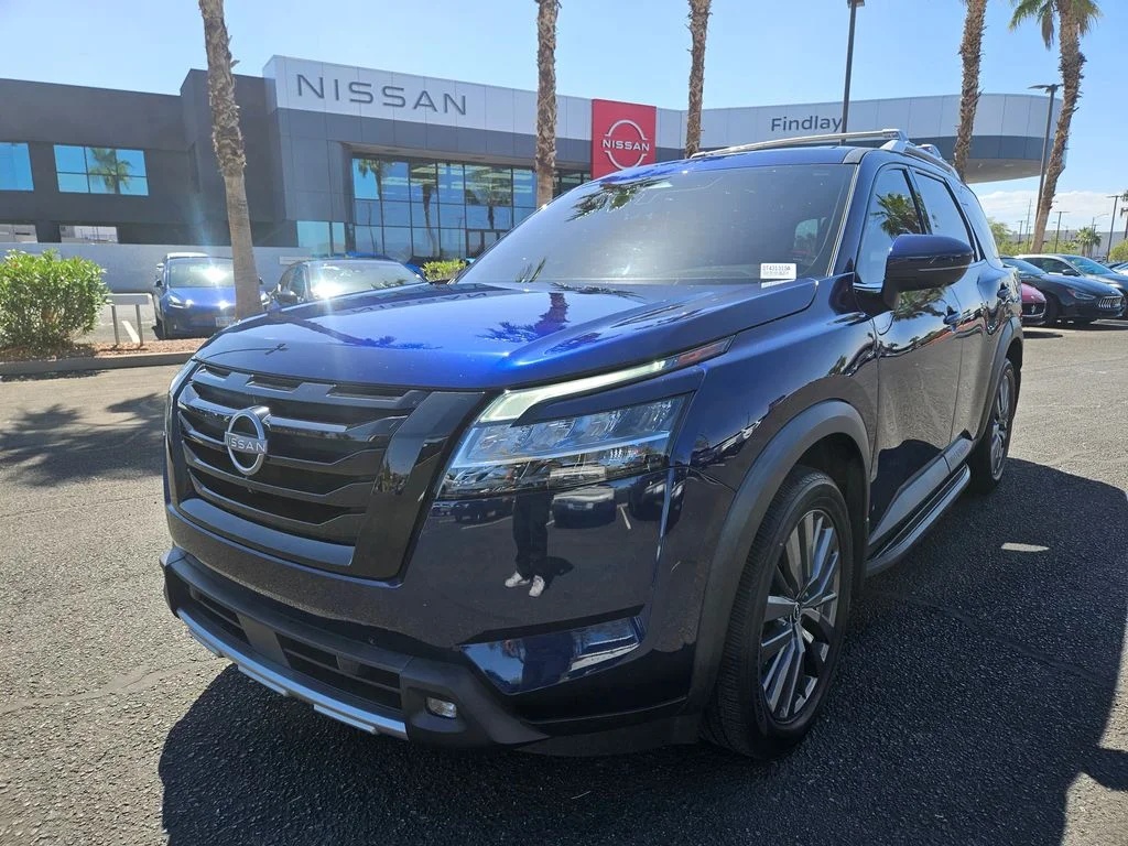 2022 Nissan Pathfinder SL 2WD's photo