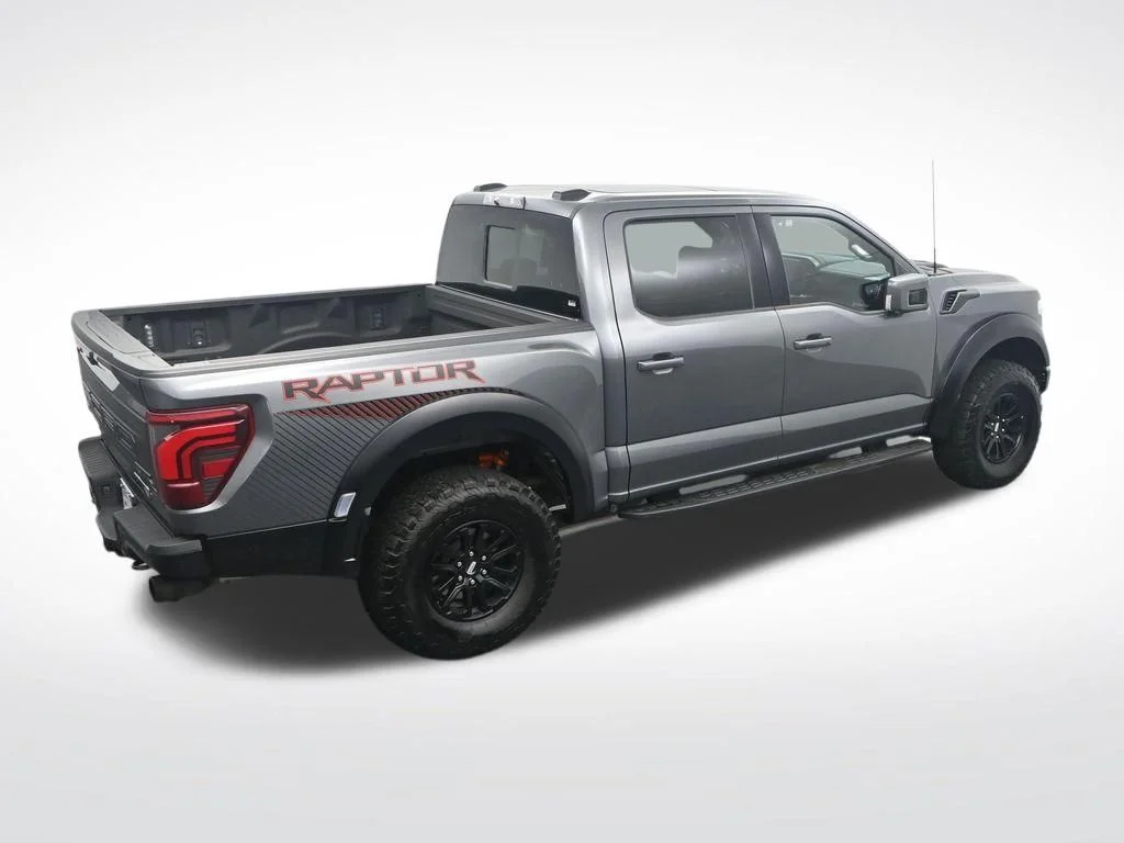 Used 2025 Gray Metallic Ford Raptor image 33