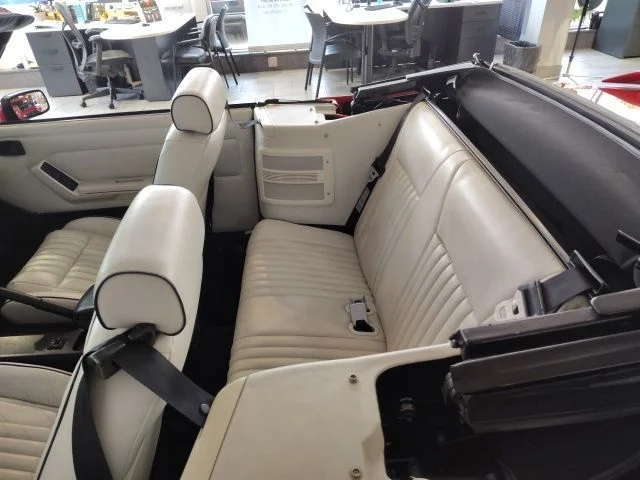 Used 1992 Red Ford LX image 13