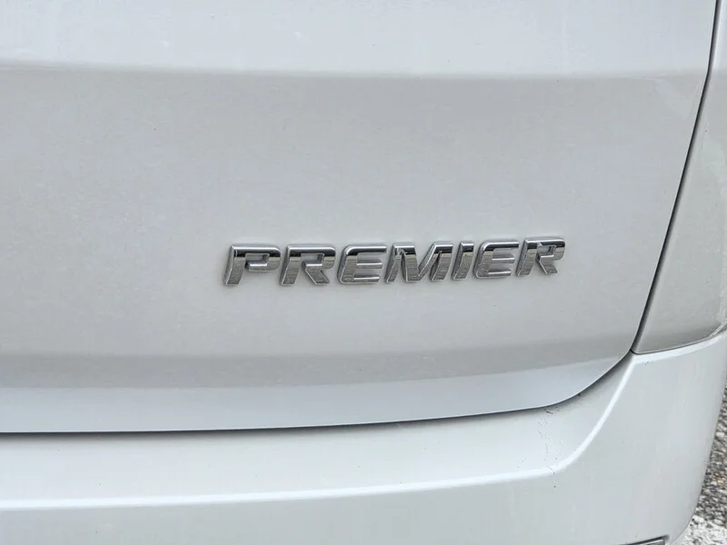 Used 2023 Iridescent Pearl Tricoat CHEVROLET AWD 4DR PREMIER image 22