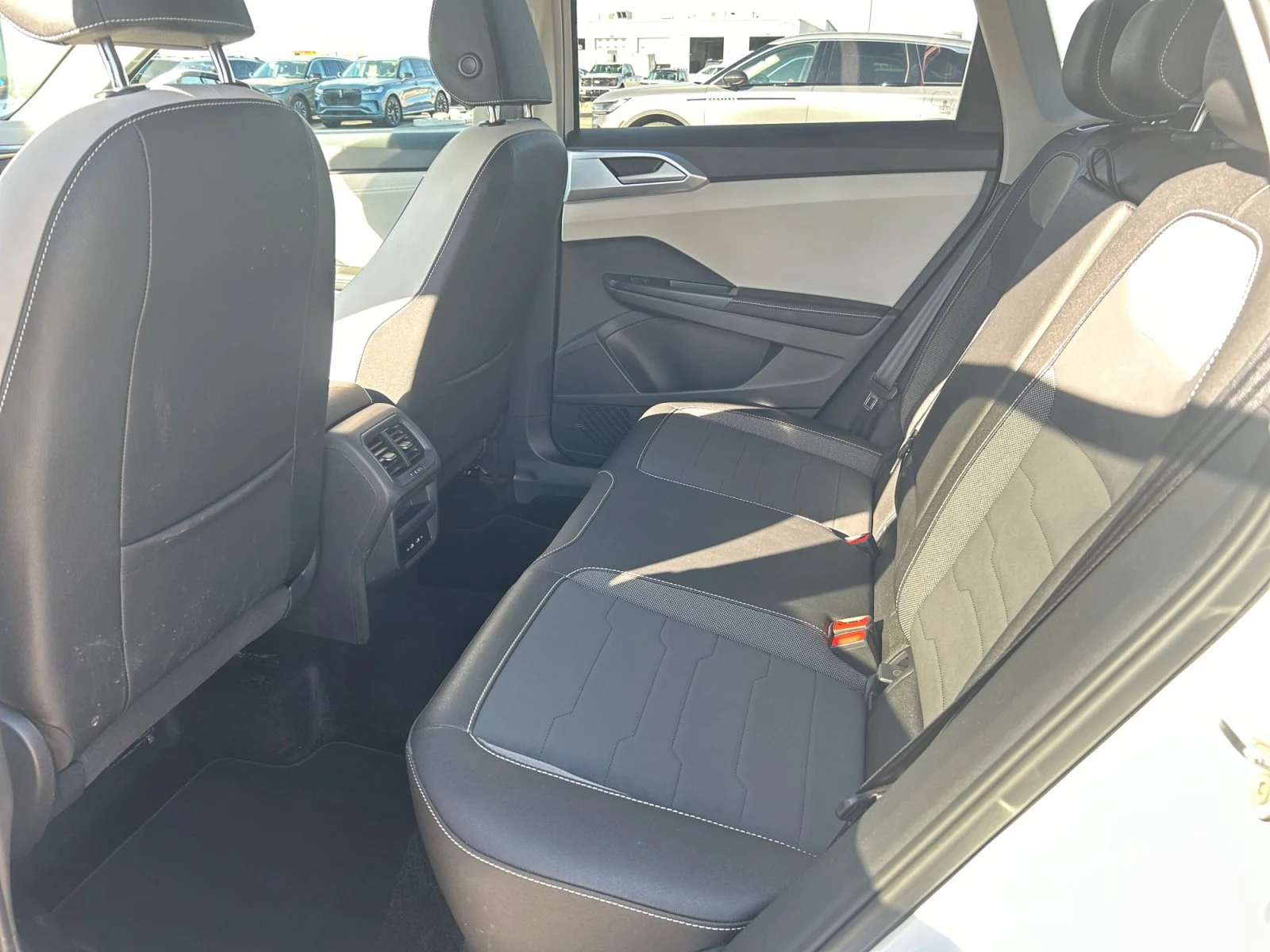 Used 2026 WHITE Volkswagen COMFORTLINE image 17