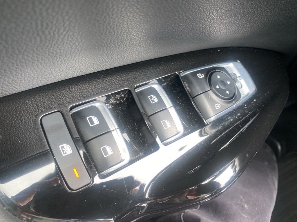 Used 2023 Gravity Gray Kia EX image 24