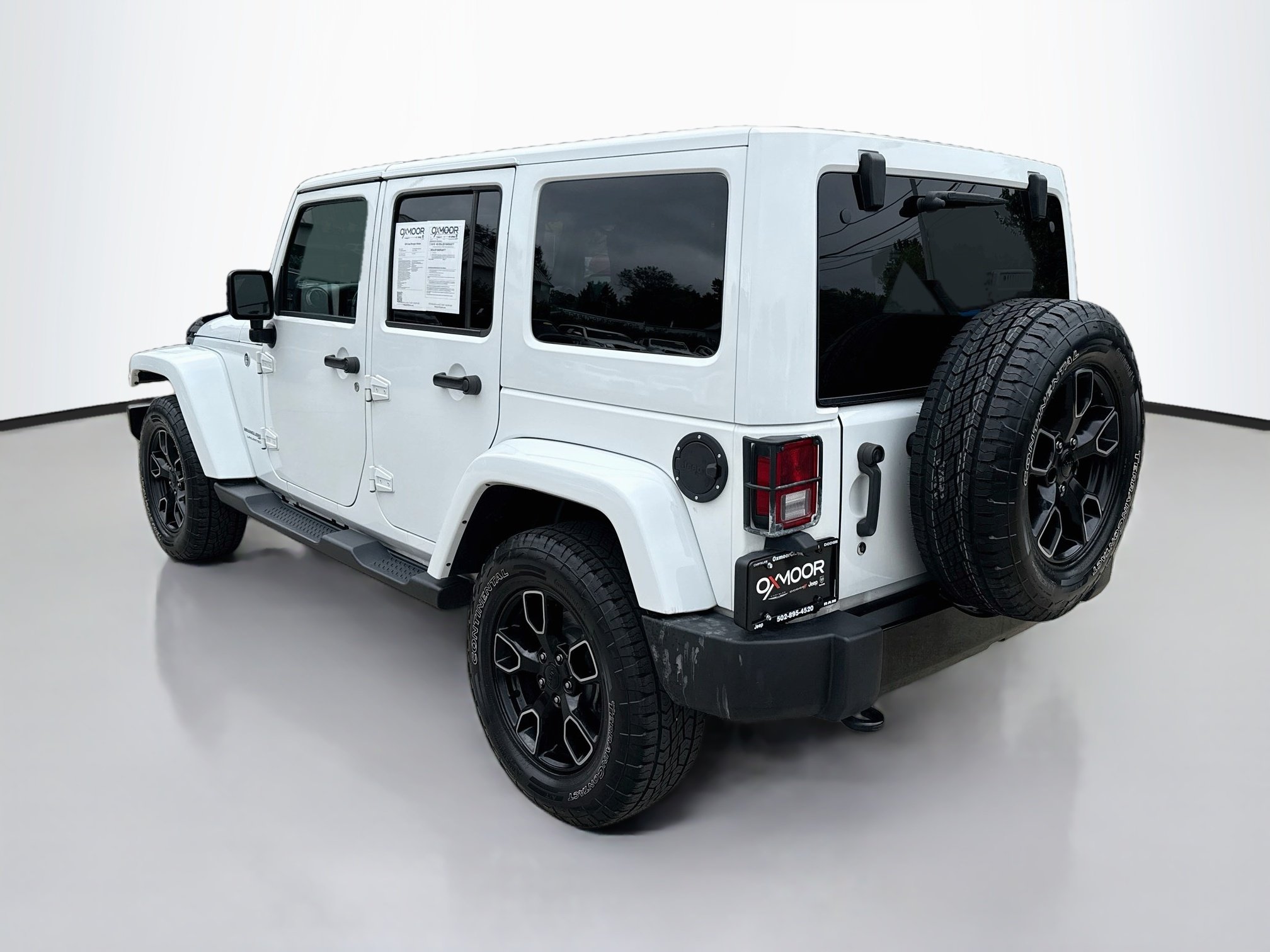 Used 2018 Bright White Clearcoat Jeep Altitude image 5