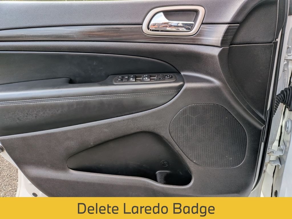 Used 2021 White Jeep Laredo X image 33