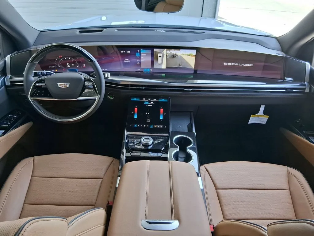 2026 Cadillac Escalade Luxury - Photo 10