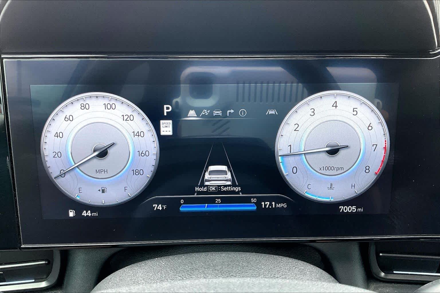 Used 2025 Atlas White Hyundai  image 25