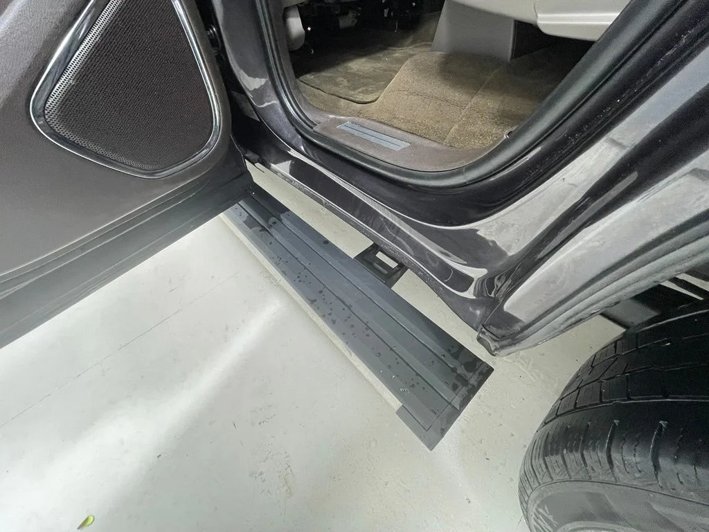 Used 2015 Gray GMC Denali image 11