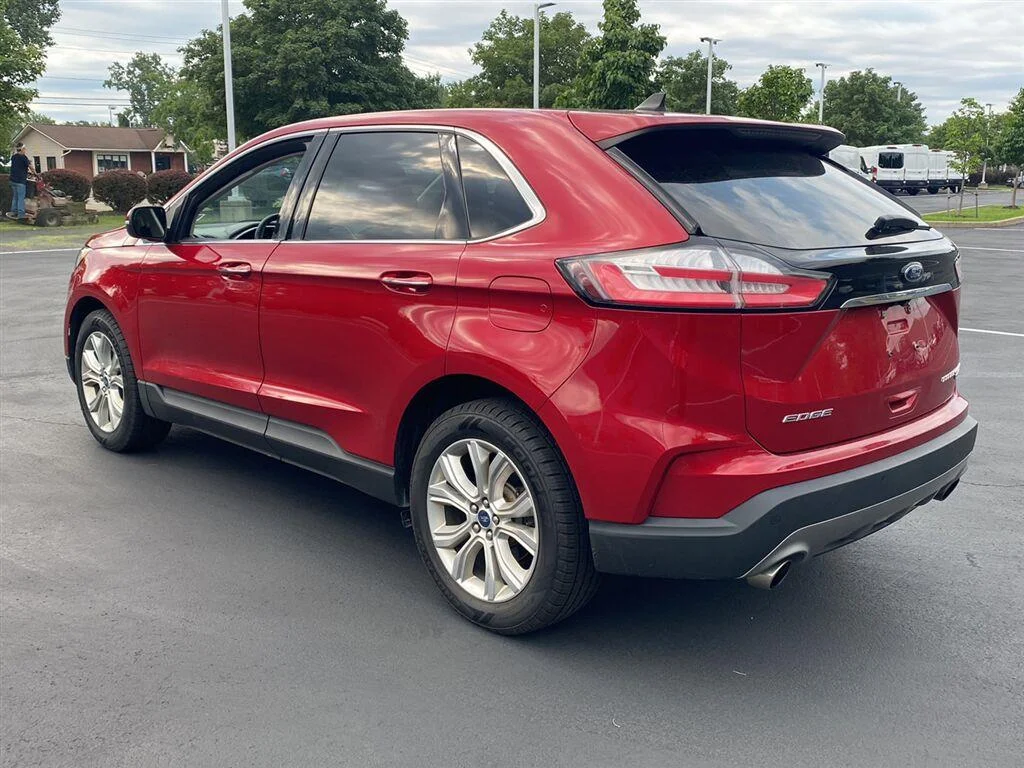 Used 2020 Rapid Red Metallic Tinted Clearcoat Ford Titanium image 9