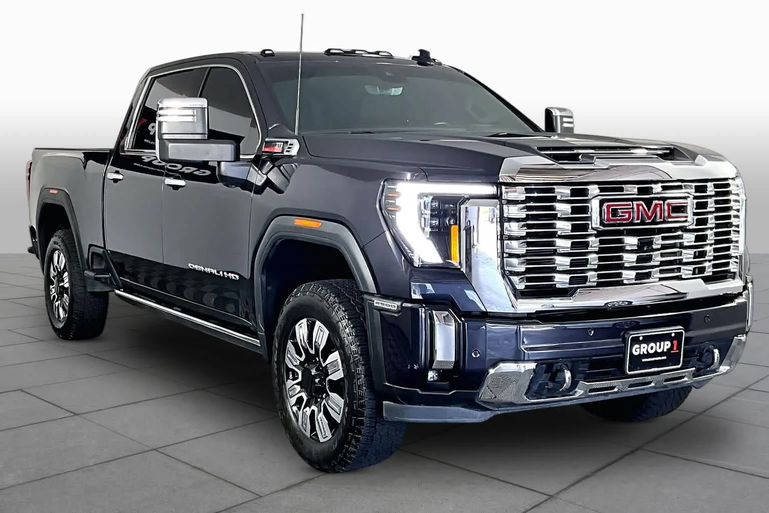 Used 2024 Titanium Rush Metallic GMC Denali image 3