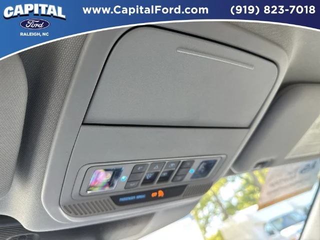 Used 2023 Silver Ford XLT image 33