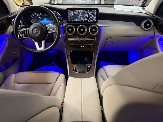 Certified Used 2022 White Mercedes-Benz GLC 300 image 13