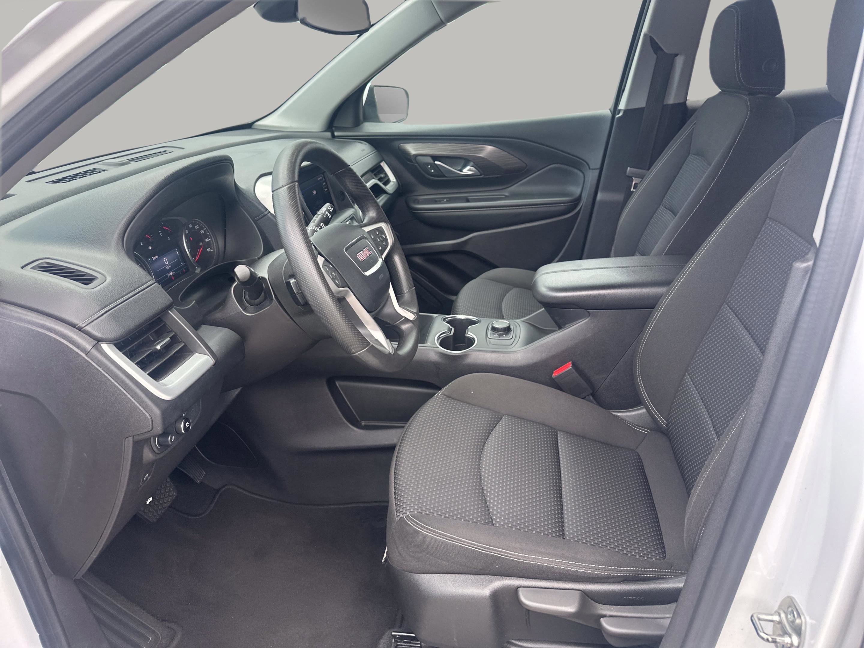 Used 2024 Summit White GMC SLE image 10