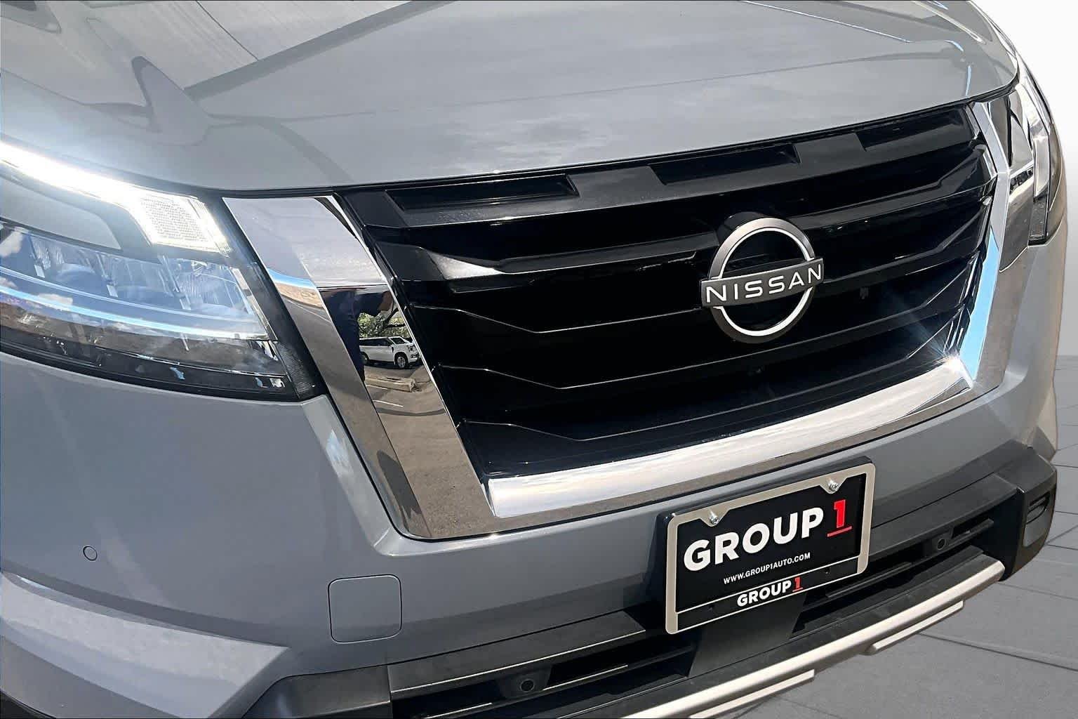 Certified Used 2023 Solid Gray/Super Black Nissan Platinum image 30