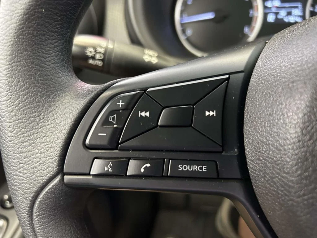 Used 2025 Blue Nissan S image 25