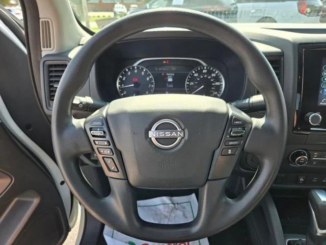 Used 2022 White Nissan S image 28