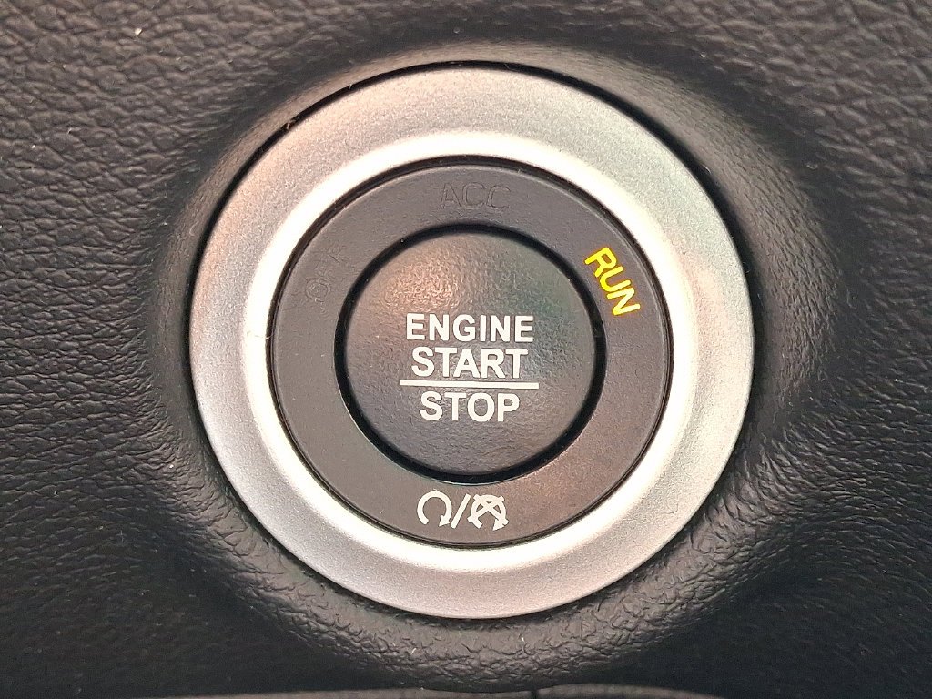 Used 2020 Blue Chrysler Touring L image 24