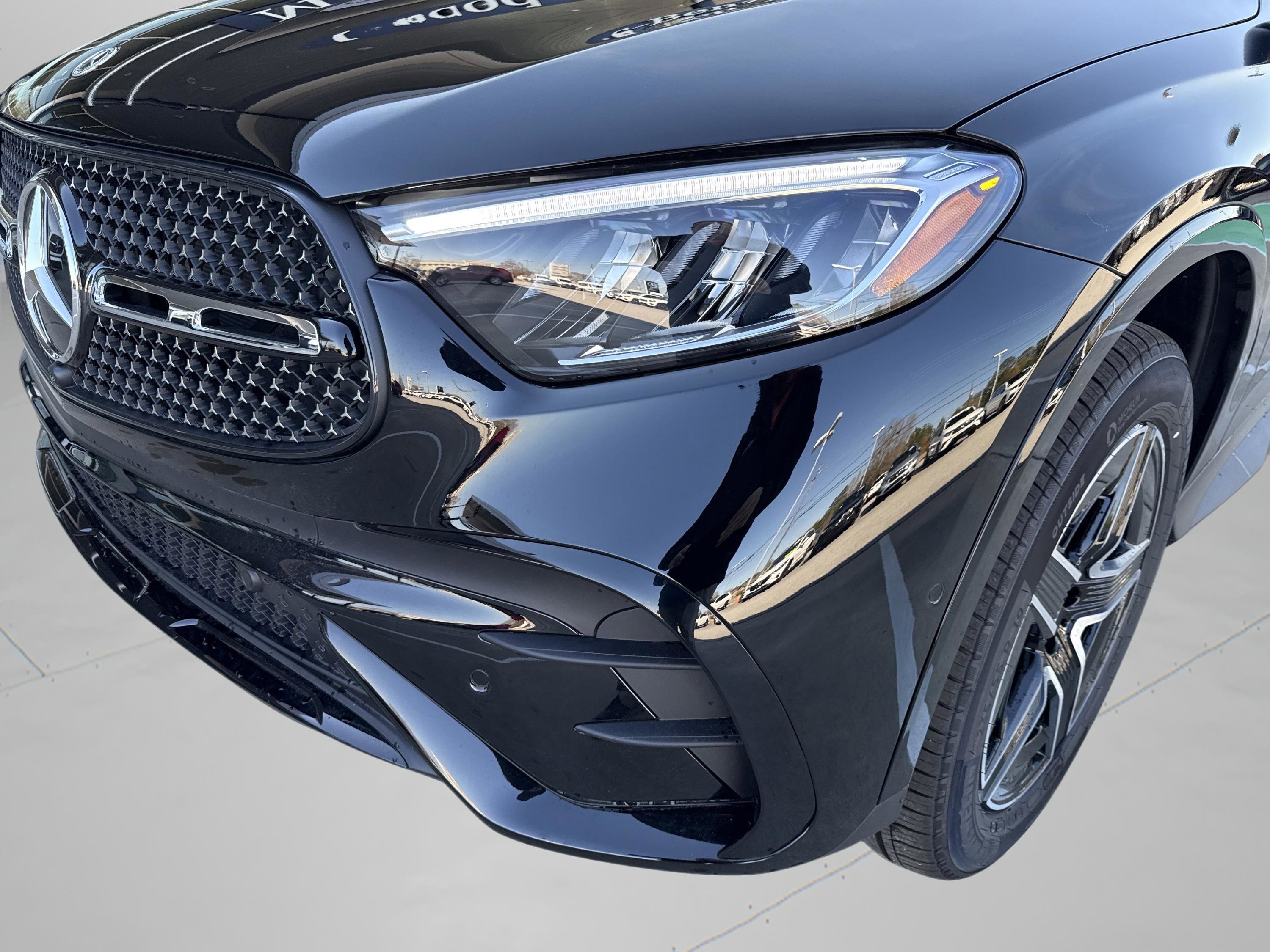 Certified Used 2026 Black Mercedes-Benz GLC 300 image 9