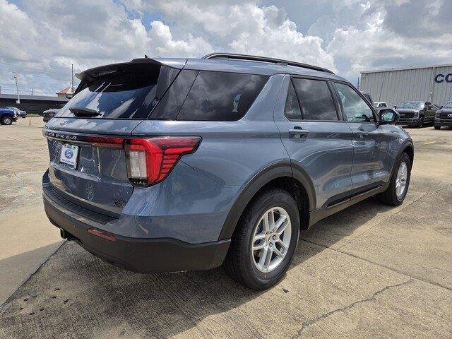 New 2026 Vapor Blue Metallic Ford Active image 5