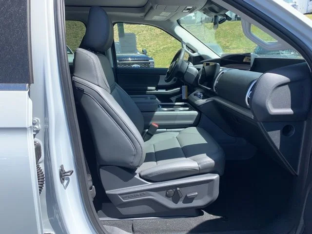 New 2026 Silver Ford MAX Active image 18