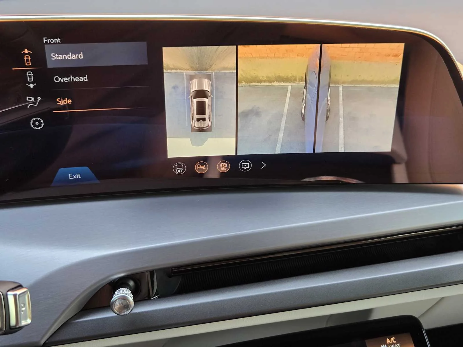 2027 Cadillac VISTIQ Luxury - Photo 12