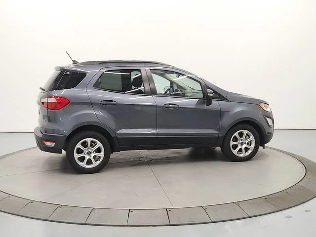 Used 2021  Ford SE image 8